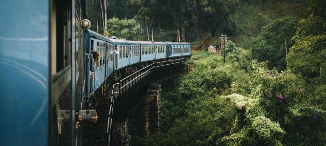 sri-lanka-train-des-montagnes-1-670x300.jpg