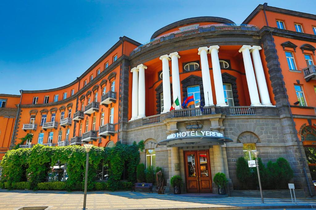 Grand Hotel Yerevan – Small Luxury Hotels of the World